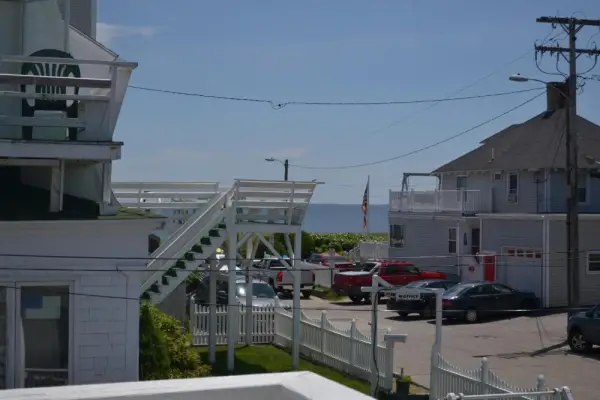 The New Oceanic Inn 6