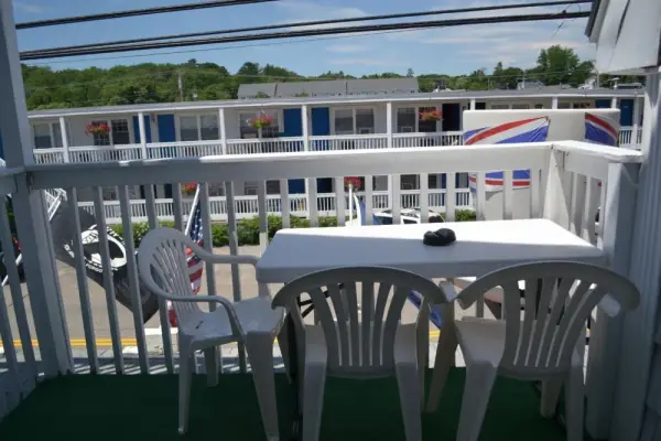The New Oceanic Inn 7