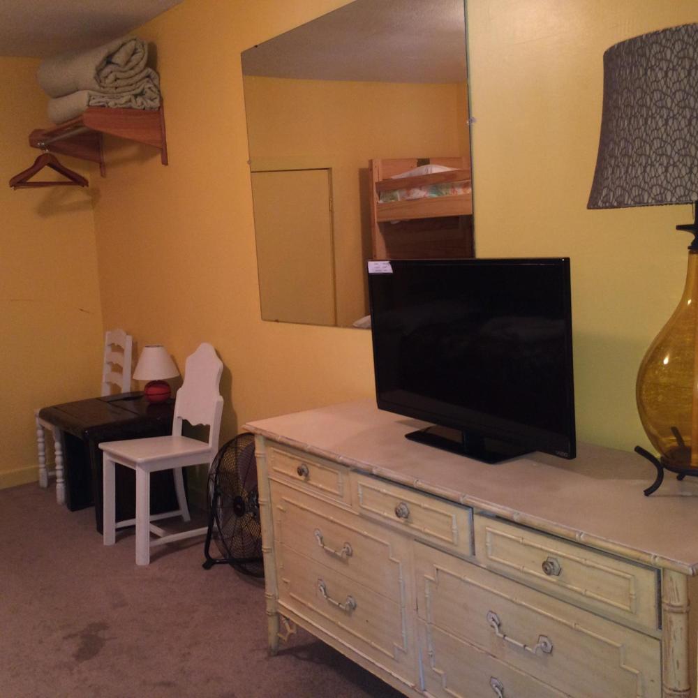 Two-Bedroom Apartment at The New Oceanic Inn, photo 5